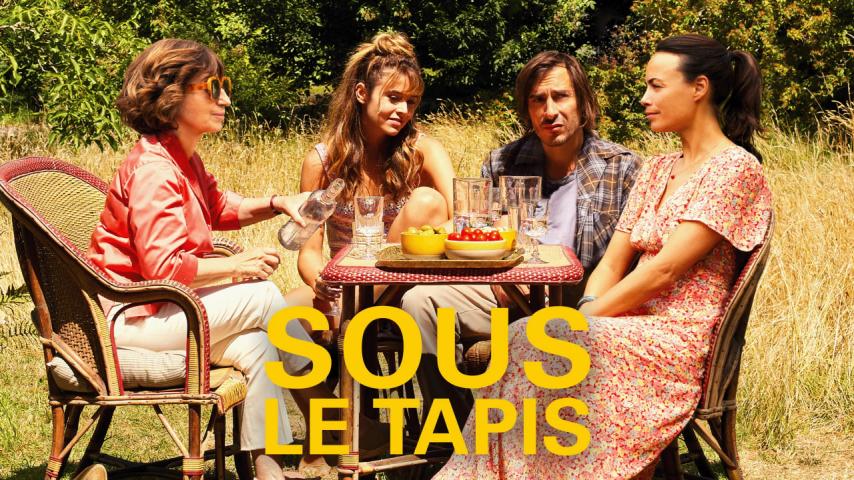 Sous le tapis (2023)
